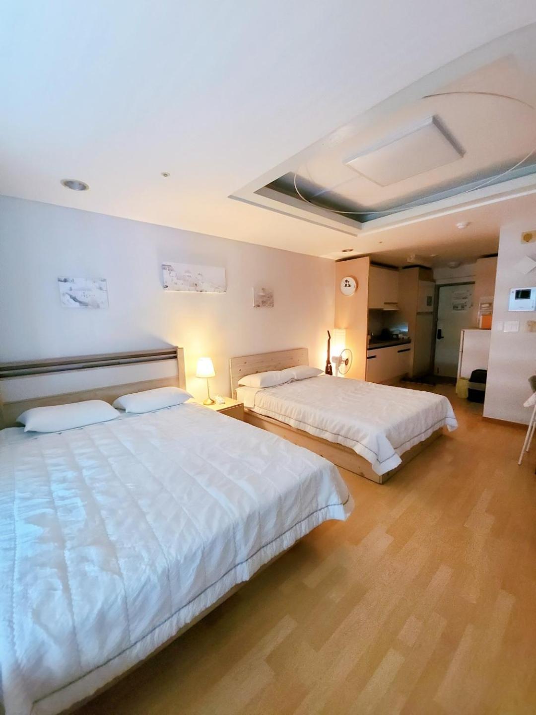 Hongdae Residence-2 1Min From Hongik Uni Station Exit #1 Seul Zewnętrze zdjęcie